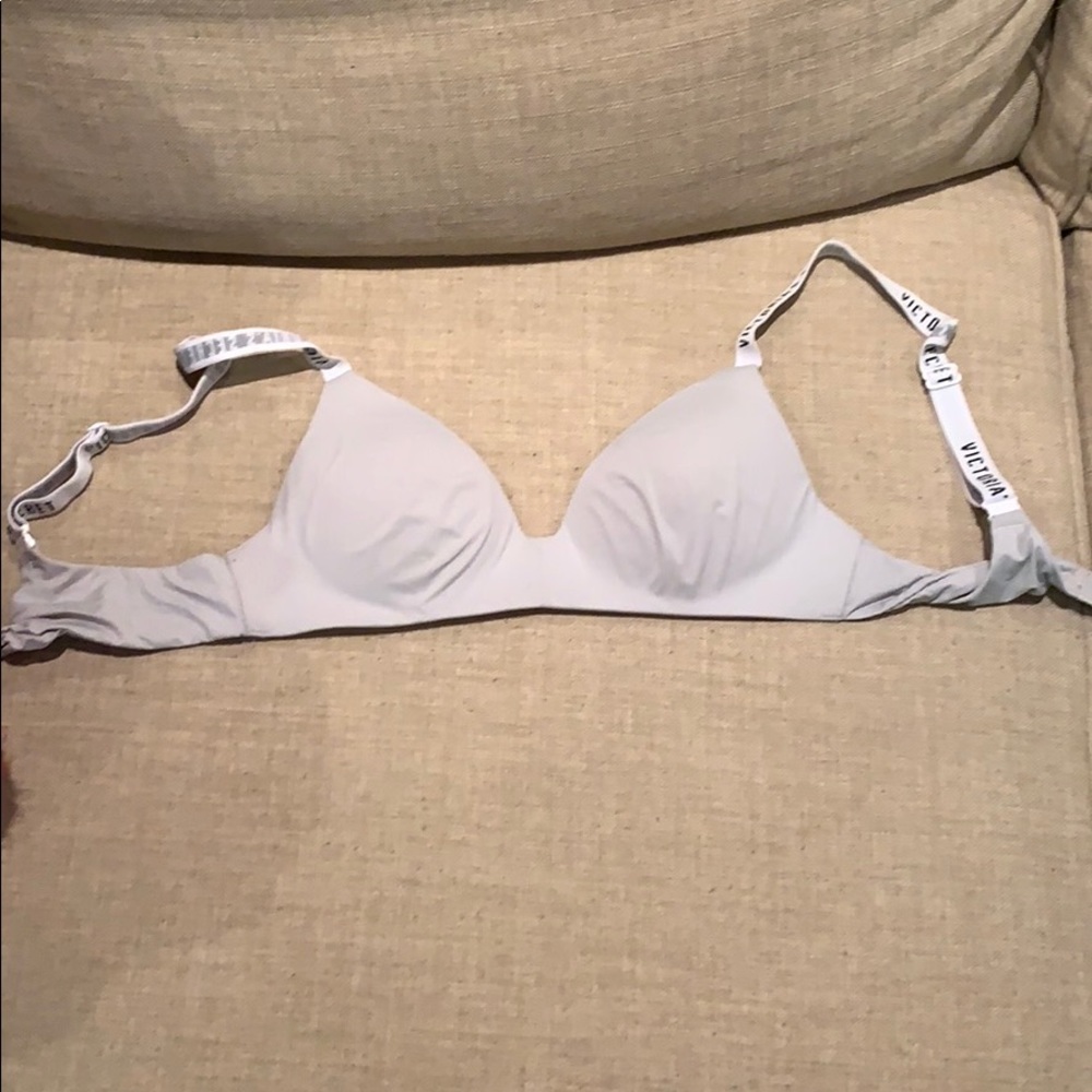 VS wireless gray bra